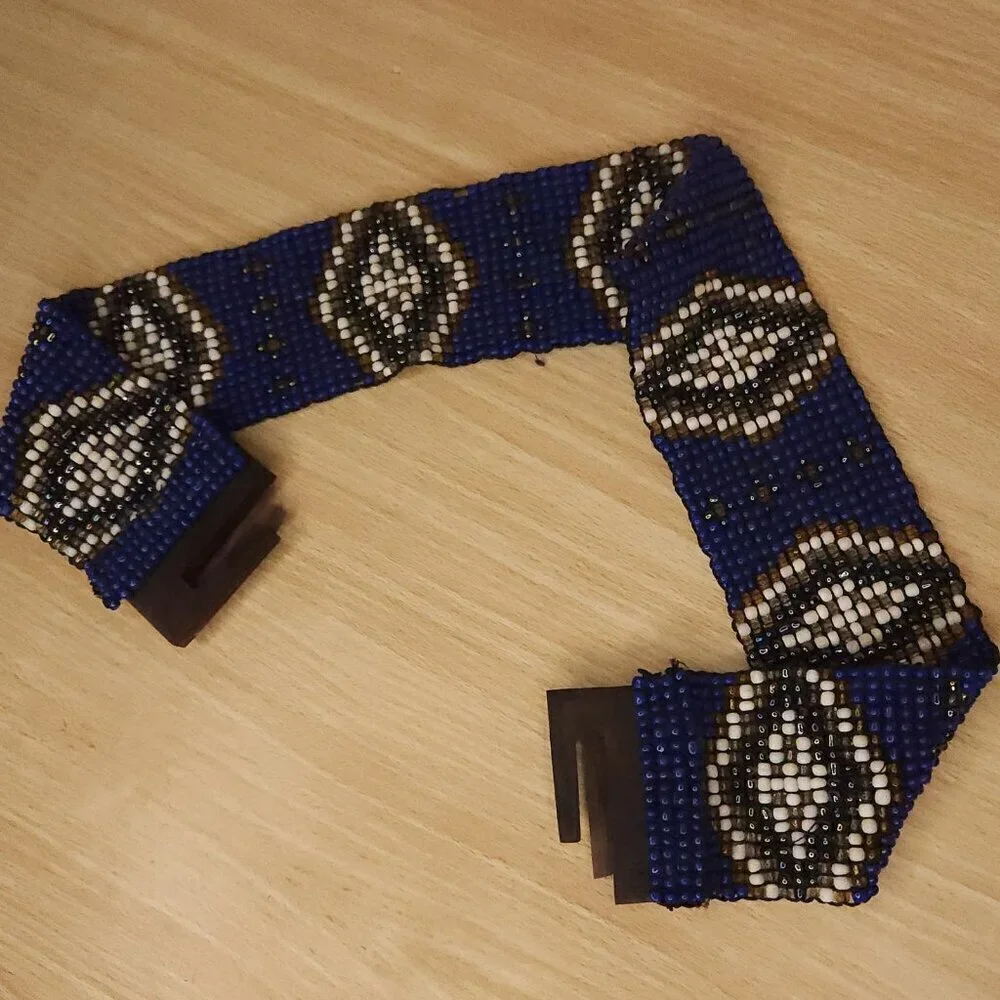 Unbranded blue beaded